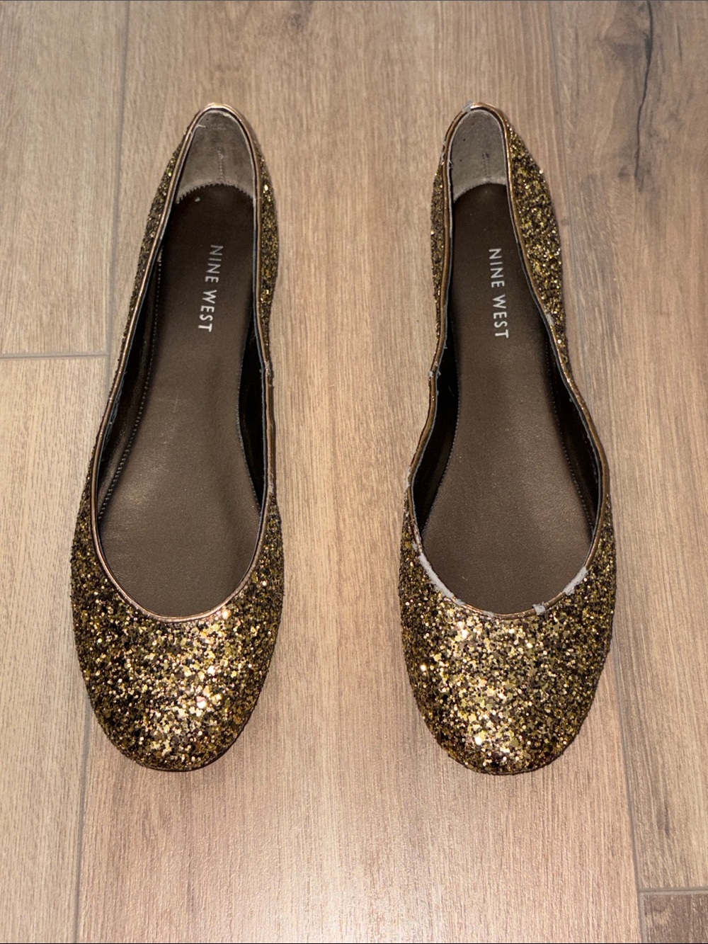 Nine West Gold Glitter Flats, size 8